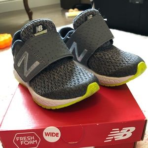 New Balance Toddler Sneaker 7W